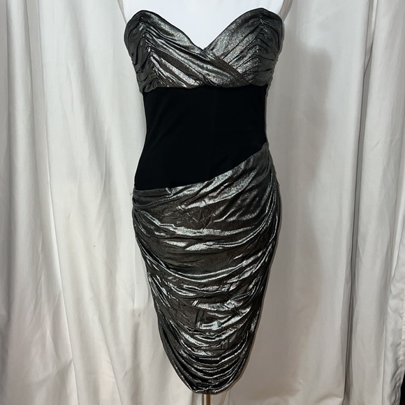 MOSCHINO Vintage 90’s Silver Metallic Lamé Strapless Sweetheart Fitted Dress - Picture 15 of 15